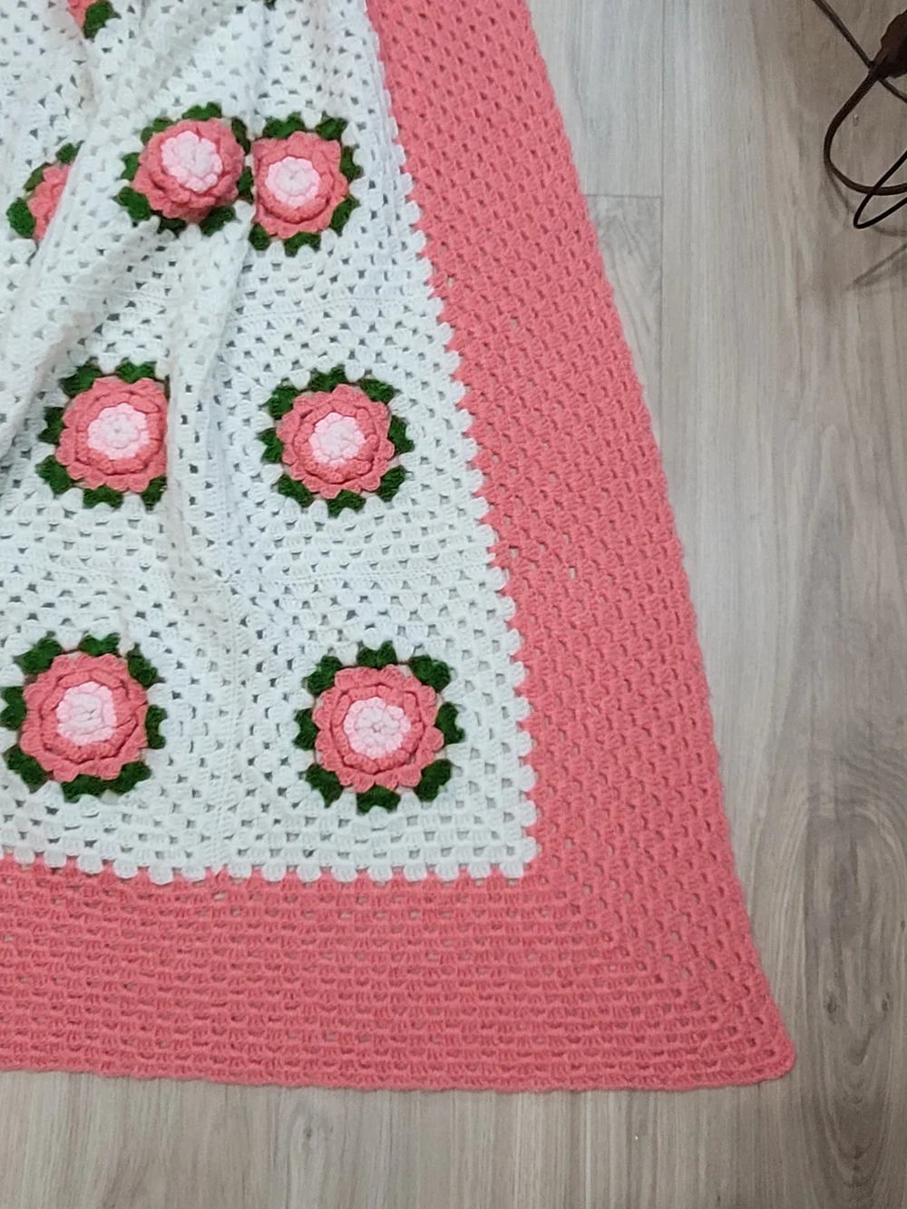 Handmade Crochet Yarn Pink And White 3d Rose Afghan Blanket  77 x 61